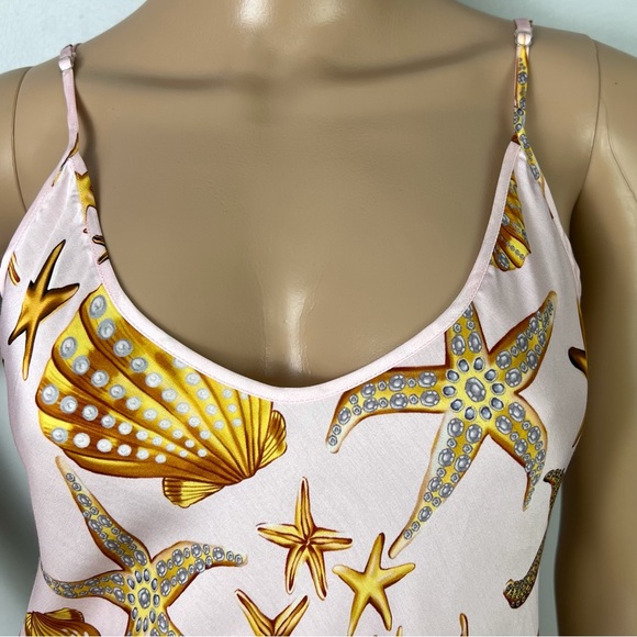 NEW L’AGENCE REVOLVE PINK PRINTED TOP - Picture 3 of 8